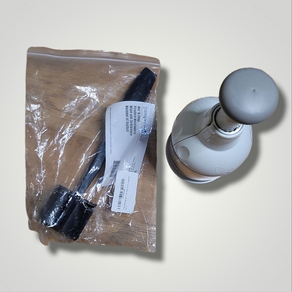 Pampered Chef Other - Pampered Chef Mix n Chop and Food Chopper